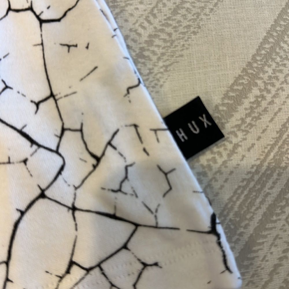 HuxBaby Girls Elastic Waistband Black & White High Low Skirt - Picture 4 of 6